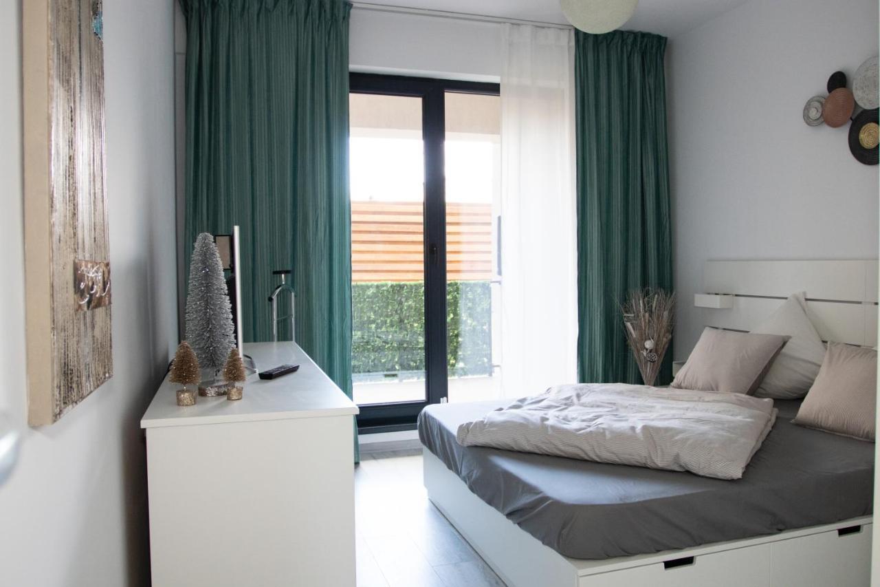Lazo Two Room- Luxury Apartment บูคาเรสต์ ภายนอก รูปภาพ