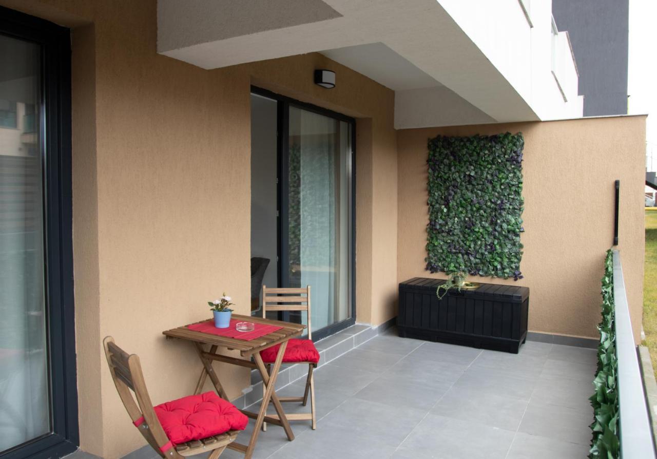 Lazo Two Room- Luxury Apartment บูคาเรสต์ ภายนอก รูปภาพ