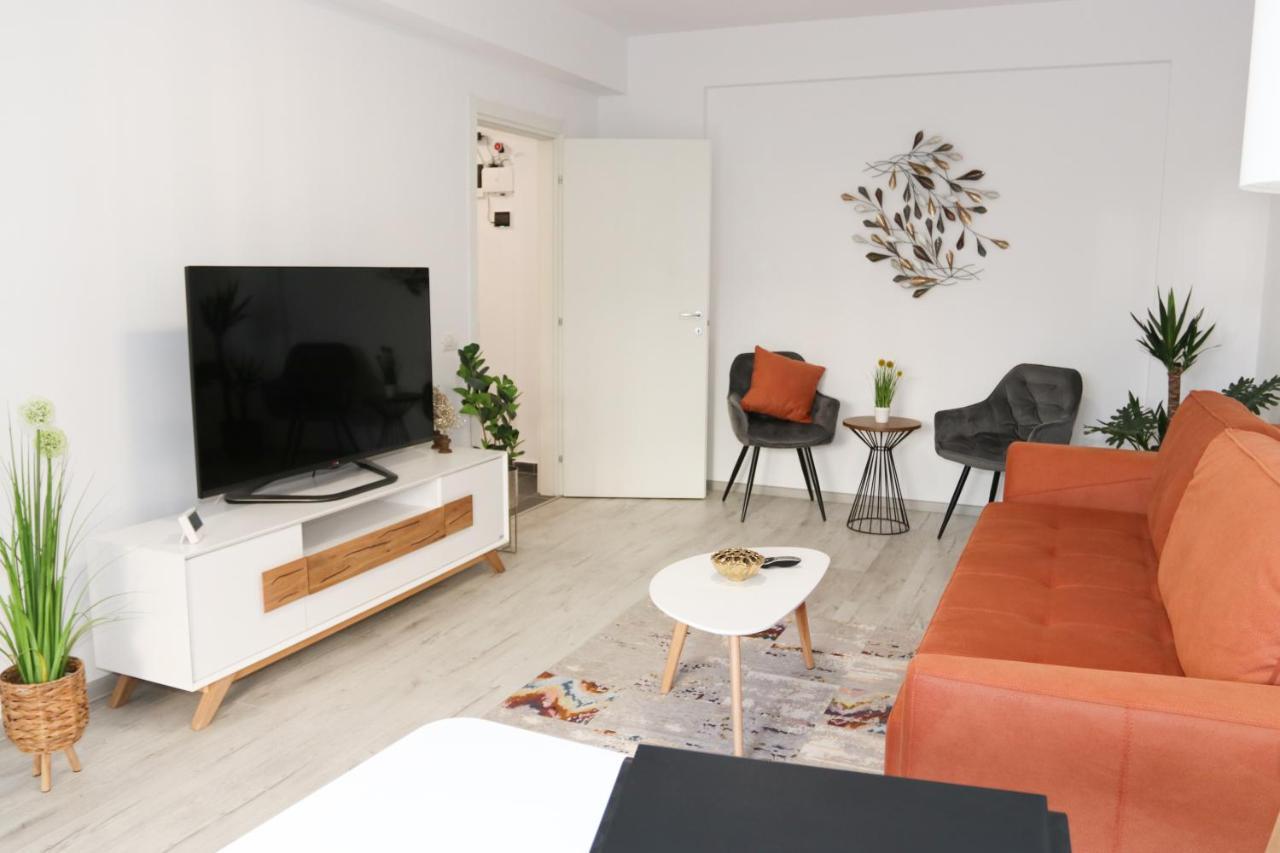 Lazo Two Room- Luxury Apartment บูคาเรสต์ ภายนอก รูปภาพ