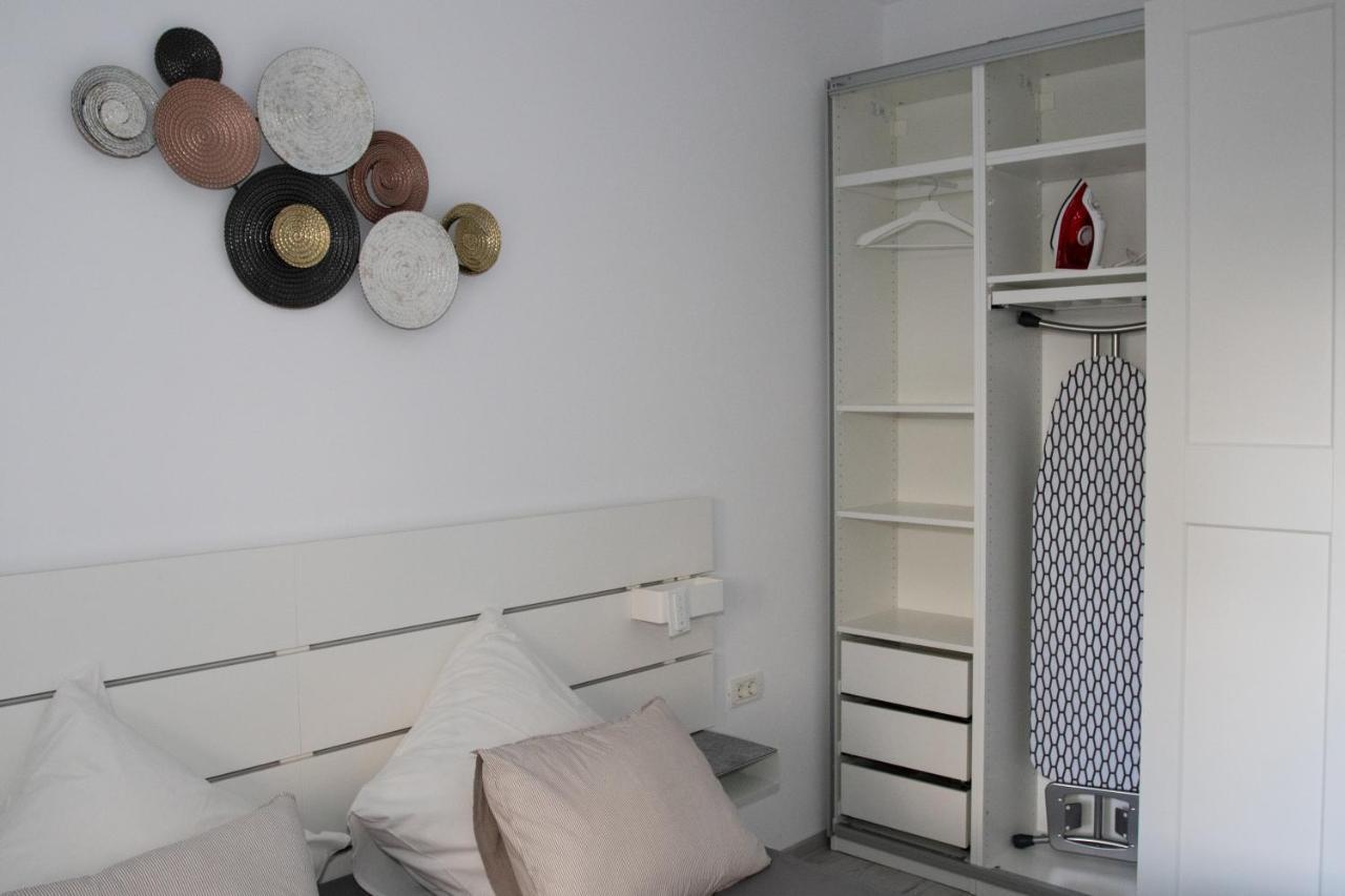 Lazo Two Room- Luxury Apartment บูคาเรสต์ ภายนอก รูปภาพ