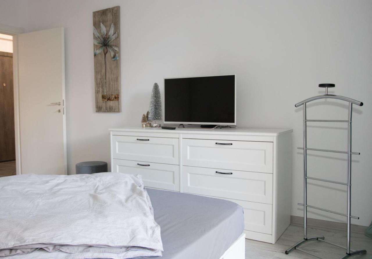 Lazo Two Room- Luxury Apartment บูคาเรสต์ ภายนอก รูปภาพ