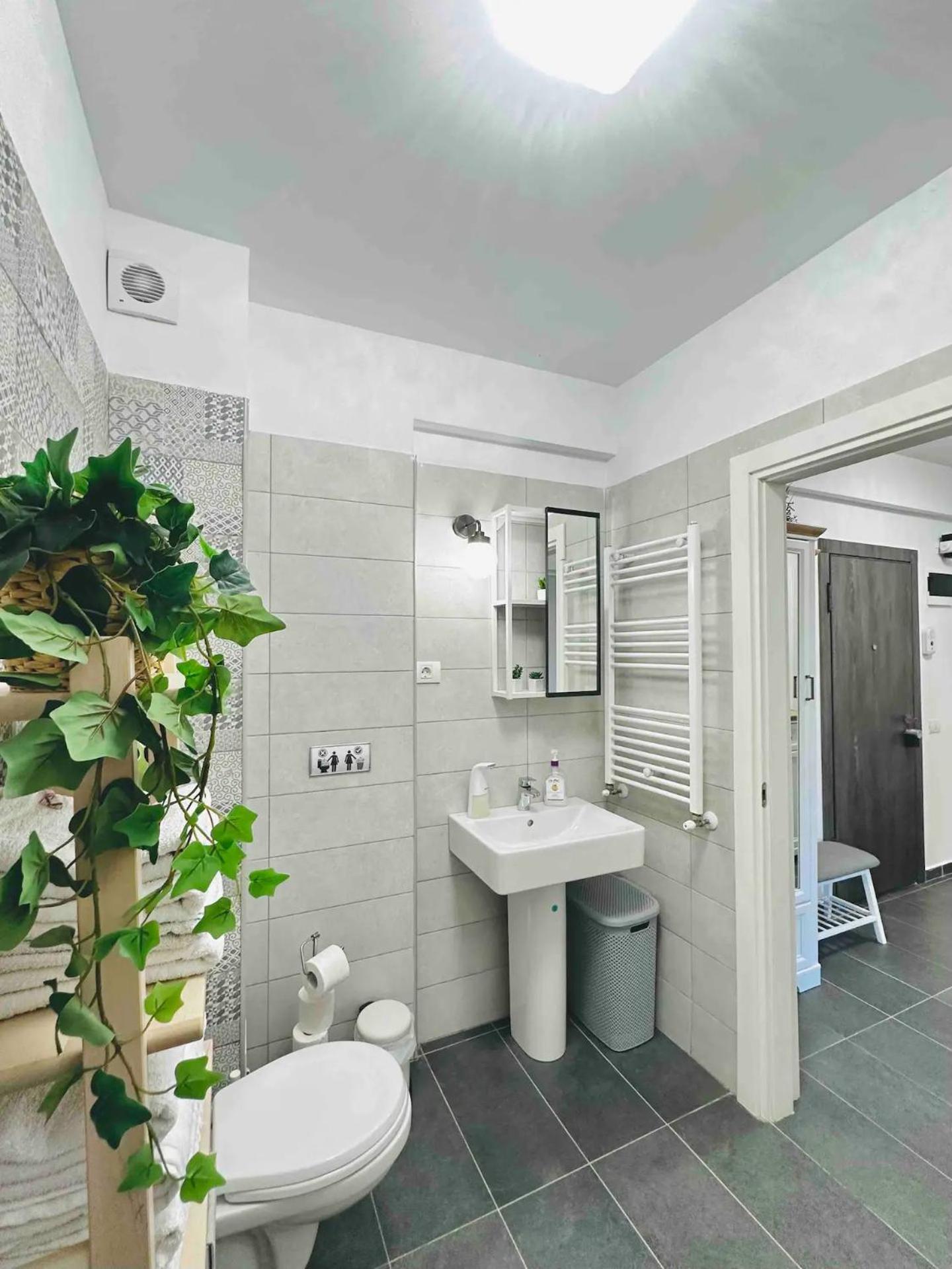 Lazo Two Room- Luxury Apartment บูคาเรสต์ ภายนอก รูปภาพ